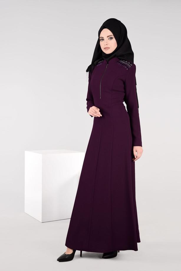 Tesettür giyim MÜRDÜM FERMUAR DETAYLI NAKIŞLI ELBİSE 4966  - TRENDTESETTÜR