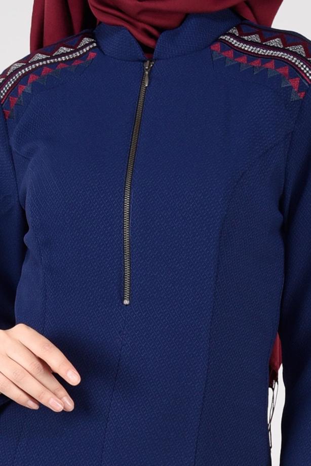 Tesettür giyim LACİVERT FERMUAR DETAYLI NAKIŞLI ELBİSE 4966  - TRENDTESETTÜR