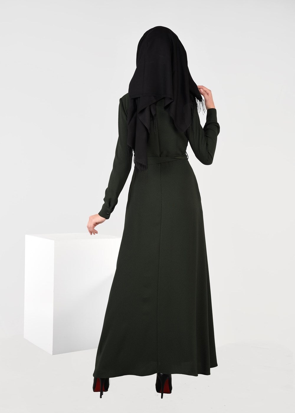 Tesettür giyim YEŞİL ÇİÇEK NAKIŞLI ELBİSE 4969