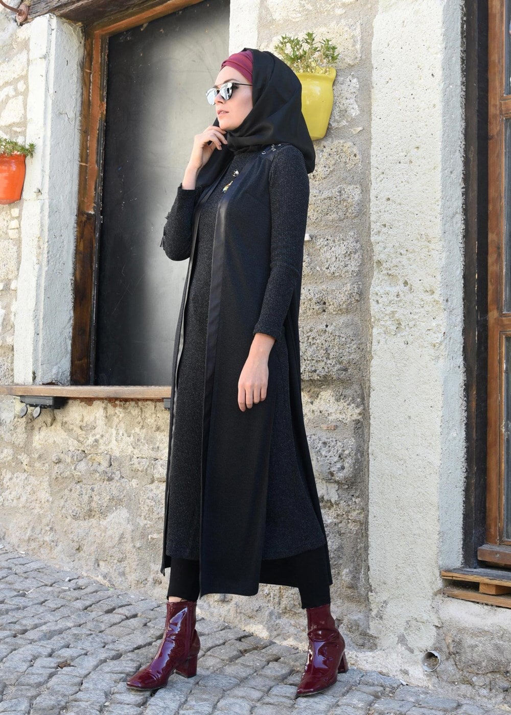 Tesettür giyim SİYAH ARMALI FİTİLLİ TRİKO DAR KESİM ELBİSE 4988