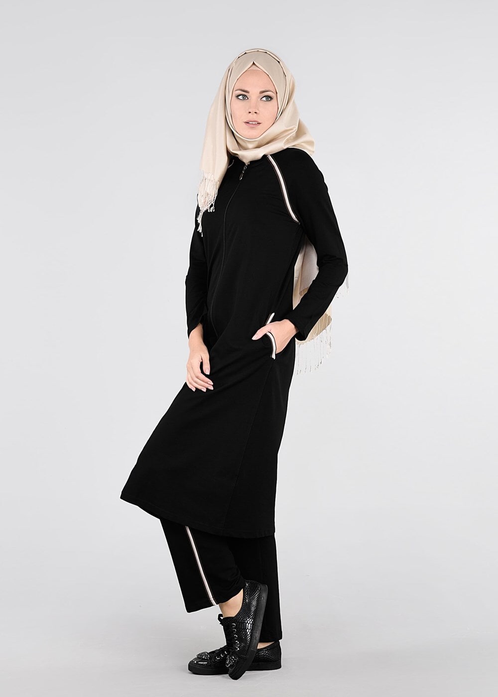 Vêtements hijab NOIR SURVÊTEMENT EN REGLAN 31104 