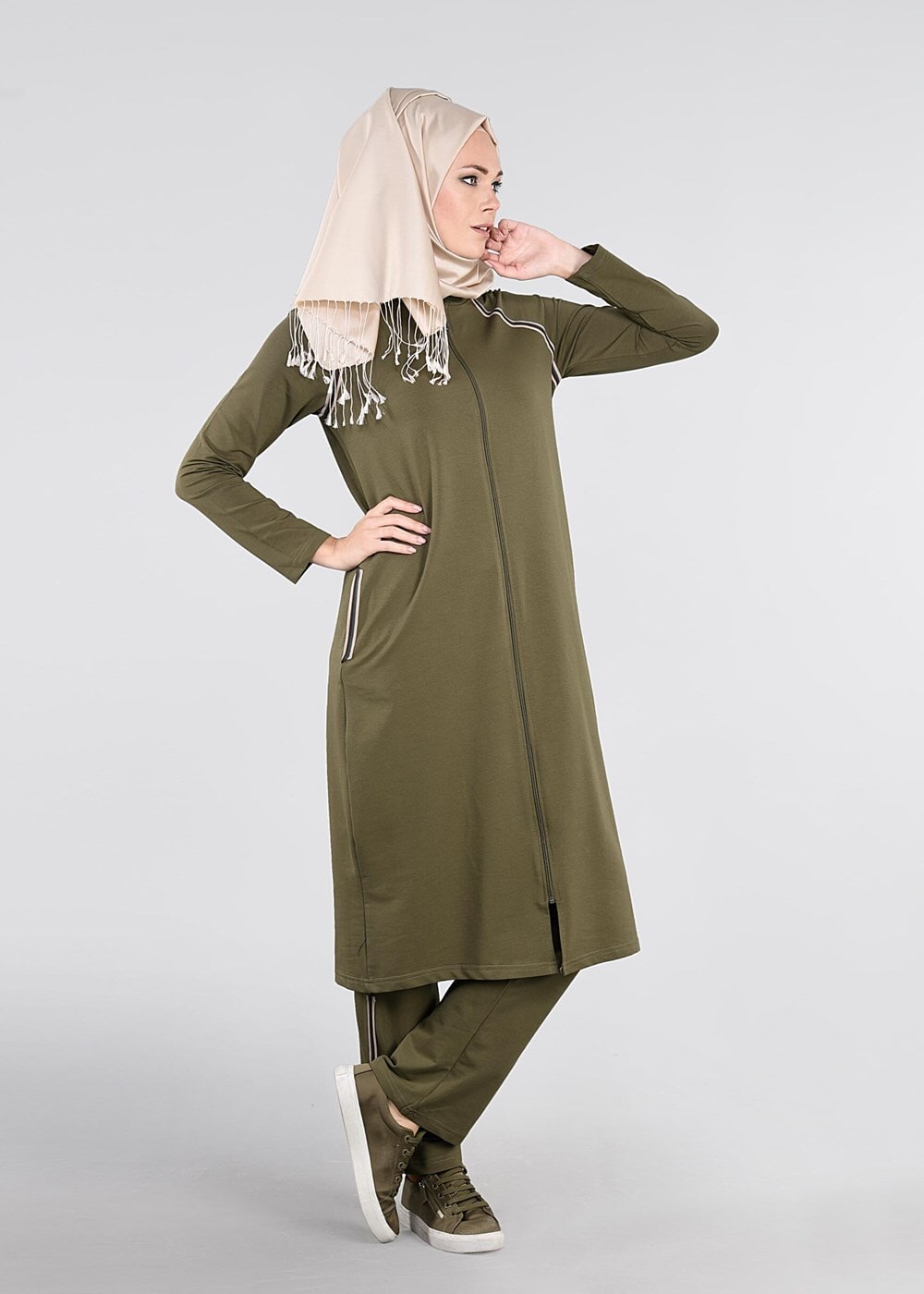 Tesettür giyim HAKİ REGLAN EŞOFMAN TAKIM 31104 