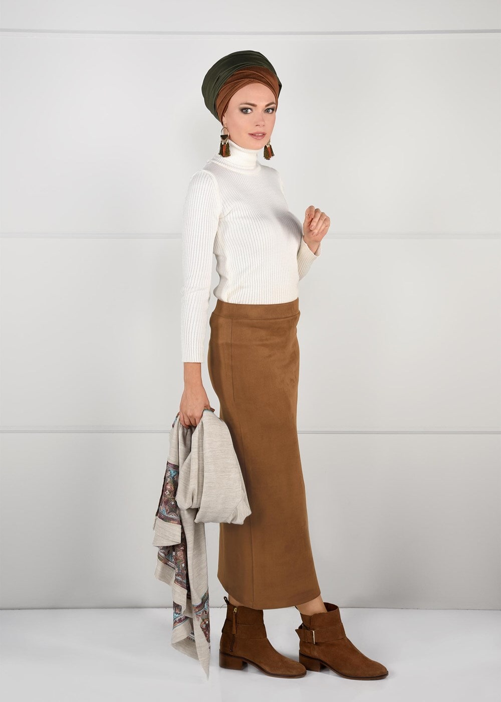 Tesettür giyim KAHVE DAR KESİM SÜET ETEK 85941