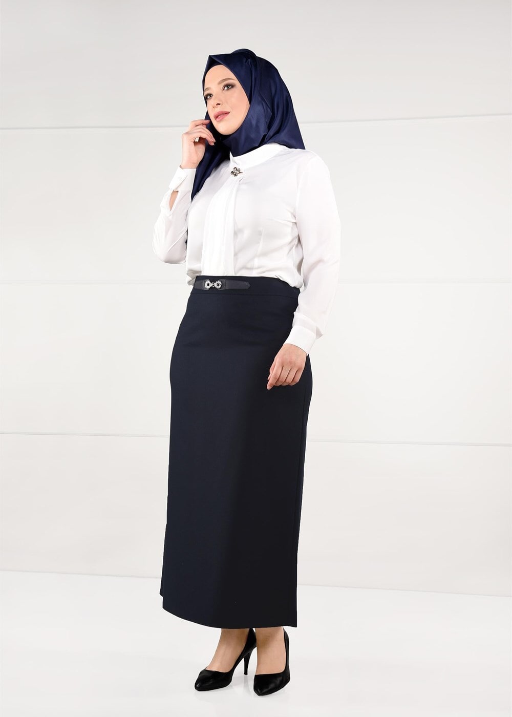 Hijab clothing NAVY BLUE BELTED HIGH-WAIST SKIRT 6947 