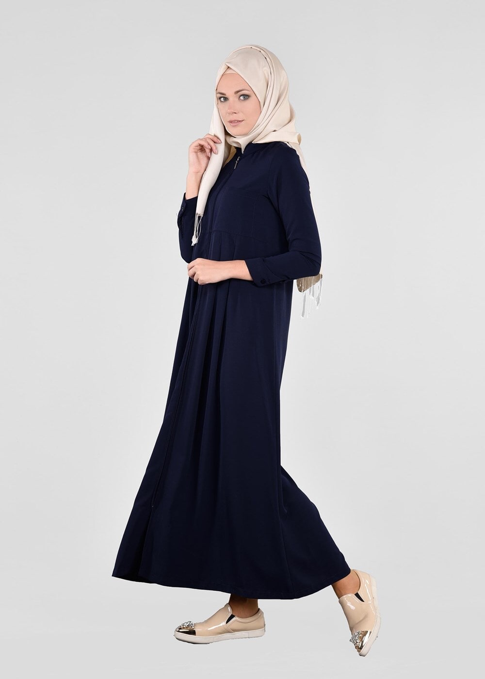 Tesettür giyim LACİVERT FERMUARLI FERACE 26106 