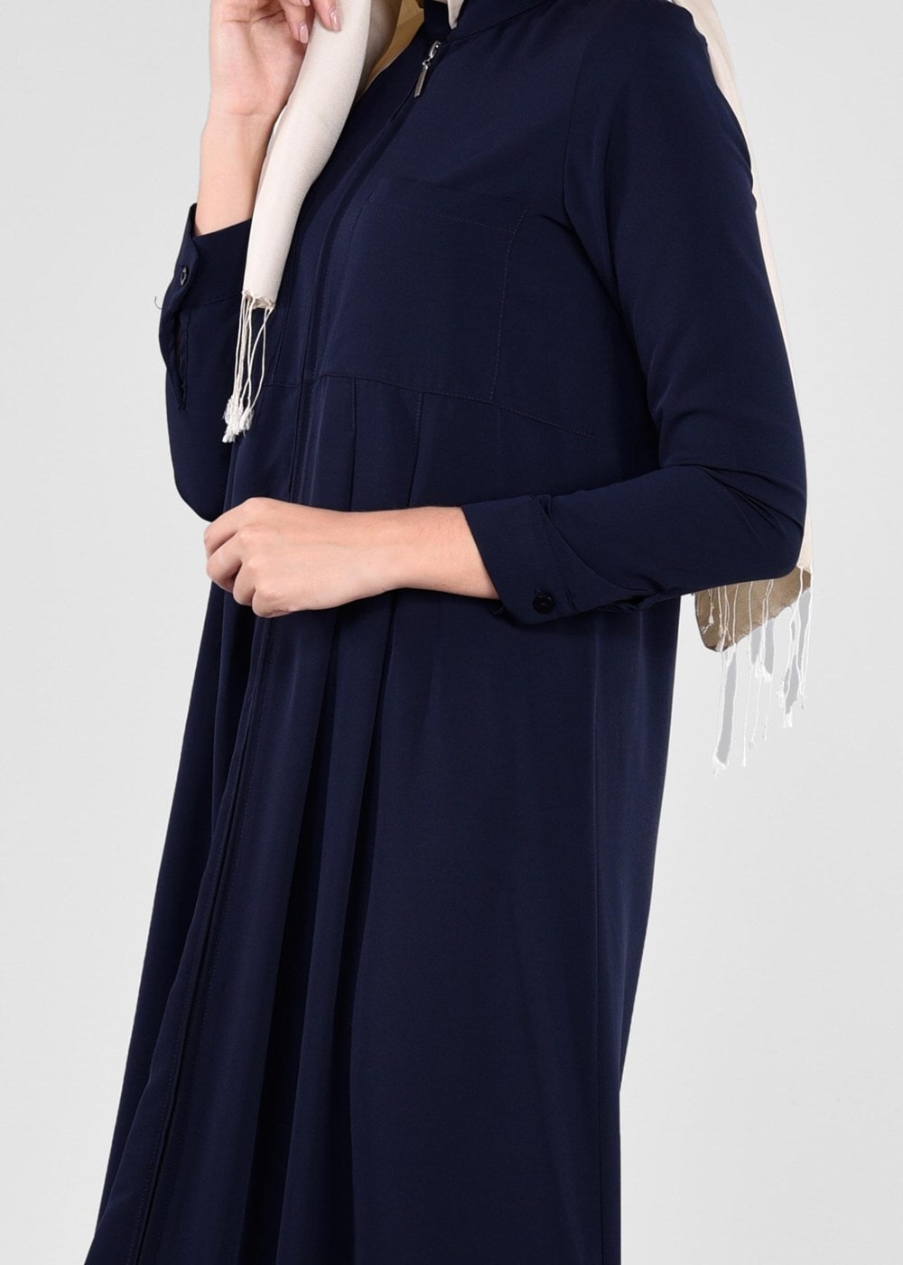 Tesettür giyim LACİVERT FERMUARLI FERACE 26106 