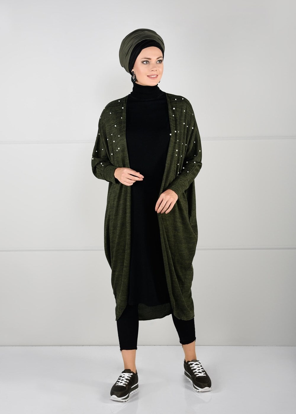 Tesettür giyim HAKİ İNCİ DETAYLI YARASA KOL HIRKA 6845
