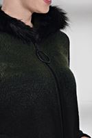 Tesettür giyim HAKİ KAPÜŞONU KÜRKLÜ FERMUARLI KABAN 32241