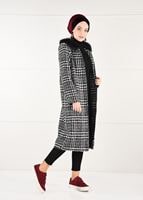 Tesettür giyim SİYAH EKOSE DESENLİ KAŞE KABAN 50451