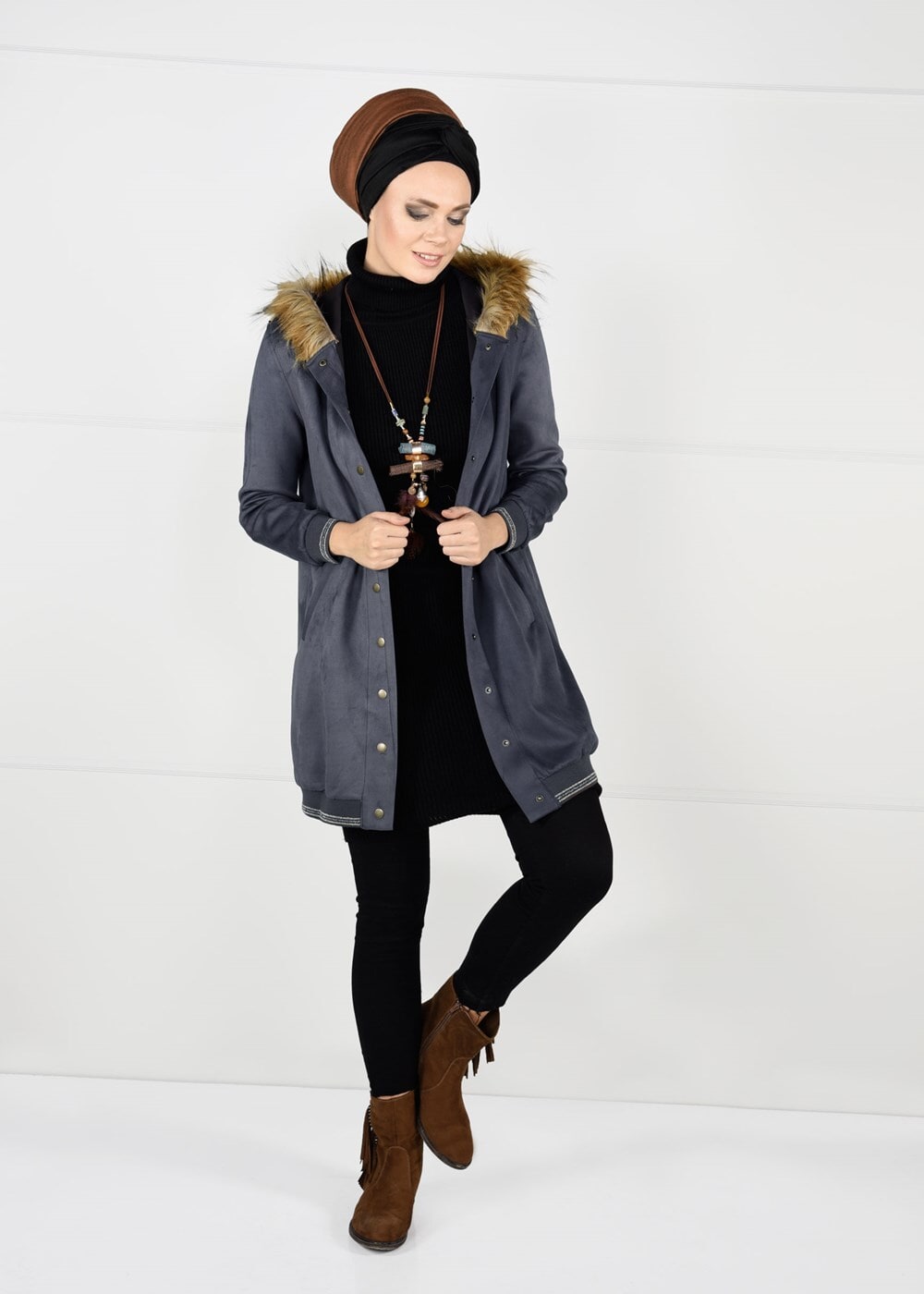 Tesettür giyim GRİ KAPÜŞONU PELUŞ SÜET KABAN 57941