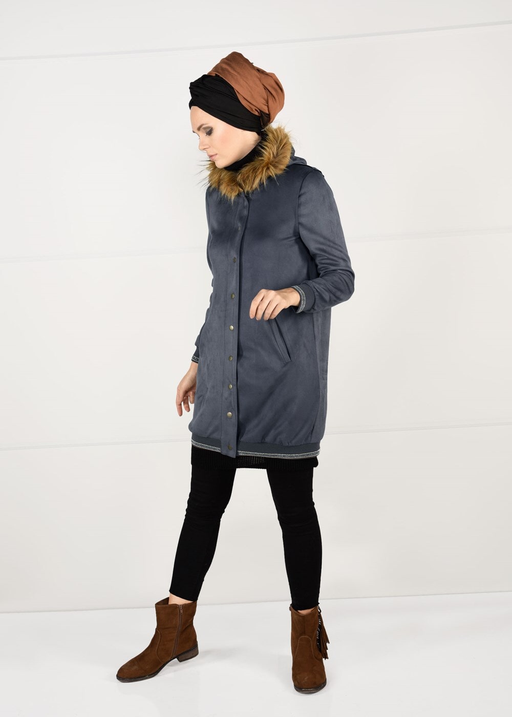 Tesettür giyim GRİ KAPÜŞONU PELUŞ SÜET KABAN 57941