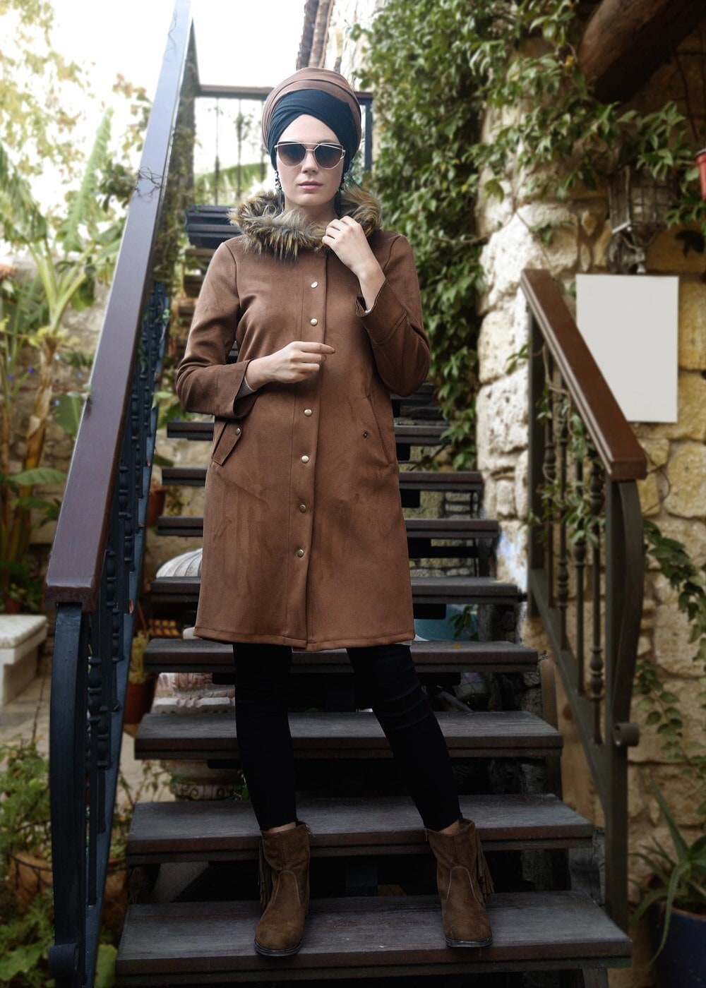 Tesettür giyim KAHVE KAPÜŞONU PELUŞ SÜET KABAN 64941 