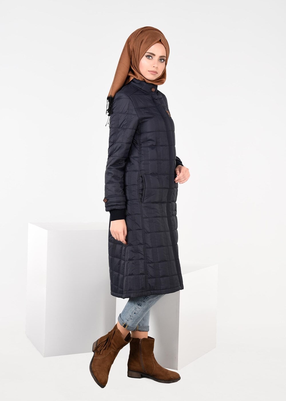 Tesettür giyim LACİVERT ARMALI ŞİŞME KABAN 9308 