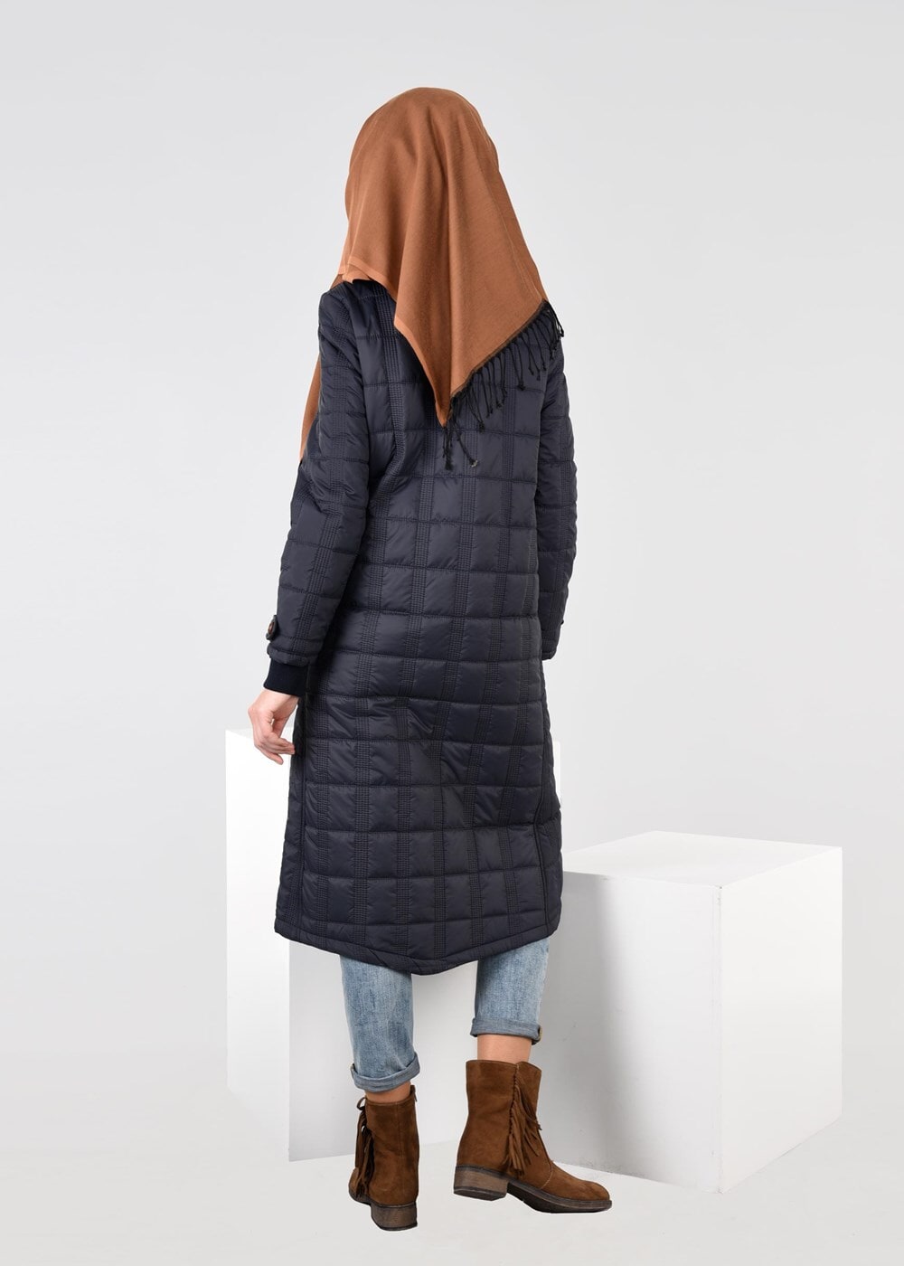 Tesettür giyim LACİVERT ARMALI ŞİŞME KABAN 9308 