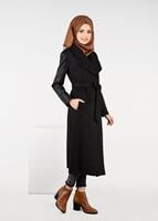 Tesettür giyim SİYAH KOLLARI DERİ DETAYLI KABAN 9470 