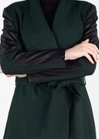 Tesettür giyim YEŞİL KOLLARI DERİ DETAYLI KABAN 9470 