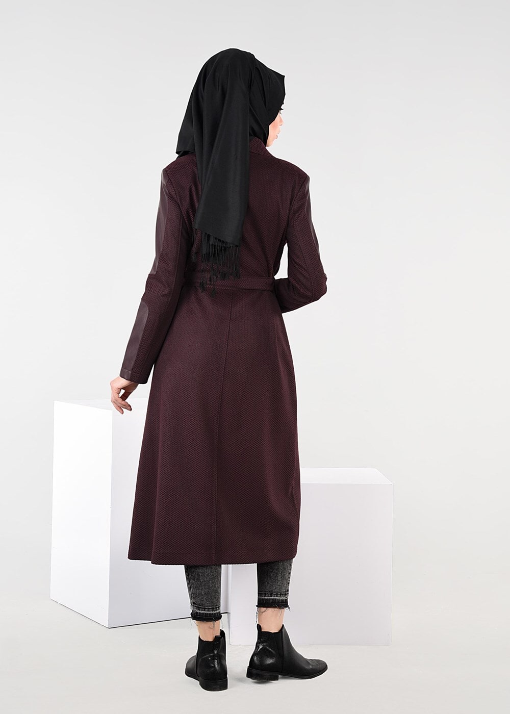 Tesettür giyim BORDO KOLLARI DERİ DETAYLI KABAN 9470 