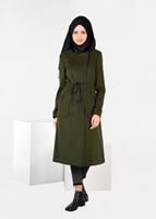 Tesettür giyim YEŞİL FERMUARLI BELİ BÜZGÜLÜ KABAN 9473 
