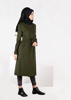 Tesettür giyim YEŞİL FERMUARLI BELİ BÜZGÜLÜ KABAN 9473 