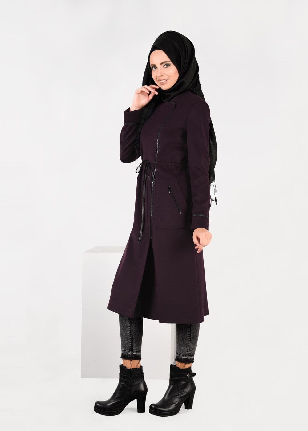 Tesettür giyim MÜRDÜM FERMUARLI BELİ BÜZGÜLÜ KABAN 9473 