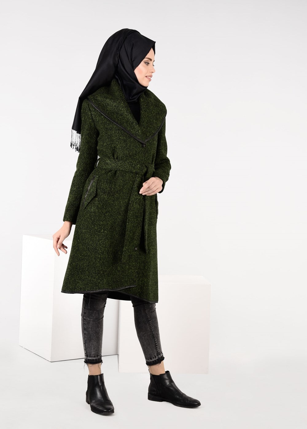 Tesettür giyim YEŞİL KIRÇILLI BİYELİ KABAN 9476
