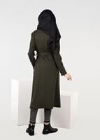Tesettür giyim HAKİ CEPLİ KUŞAKLI KABAN 9485 