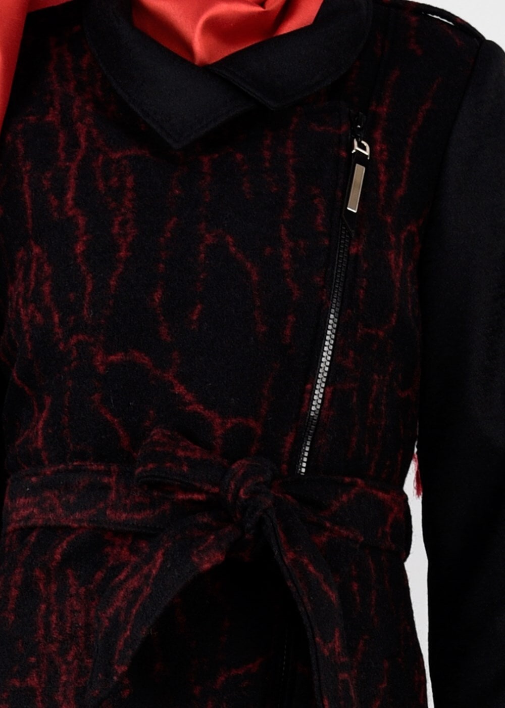 Tesettür giyim SİYAH FERMUARLI JAKAR KEÇE KABAN 9495