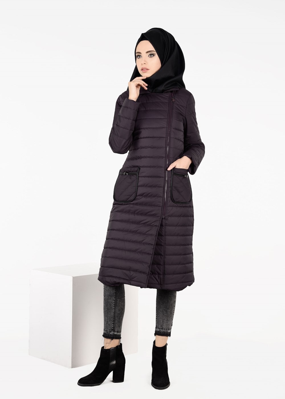 Tesettür giyim MÜRDÜM CEP DETAYLI KAPİTONE KABAN  9496 