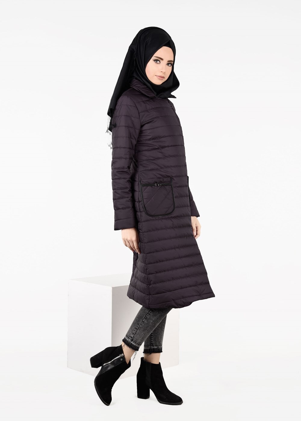 Tesettür giyim MÜRDÜM CEP DETAYLI KAPİTONE KABAN  9496 