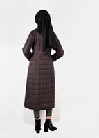 Tesettür giyim MÜRDÜM KARE KAPİTONE KABAN 9502