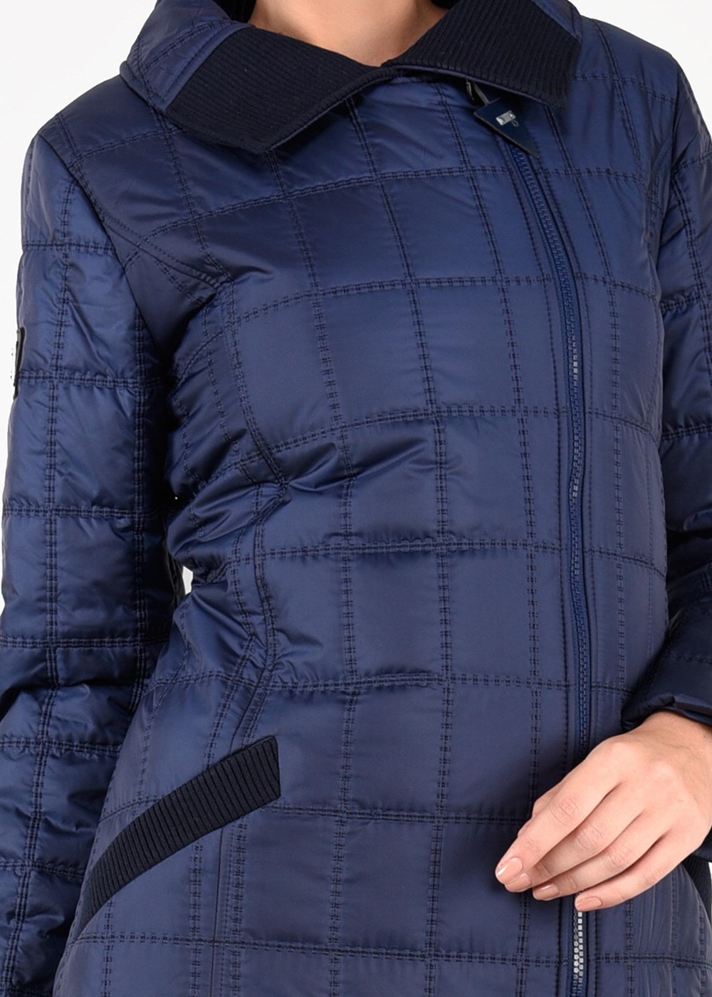 Tesettür giyim LACİVERT KARE KAPİTONE KABAN 9502