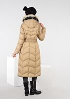 Tesettür giyim KAHVE PELUŞ KAPÜŞONLU ŞİŞME KABAN 9507 