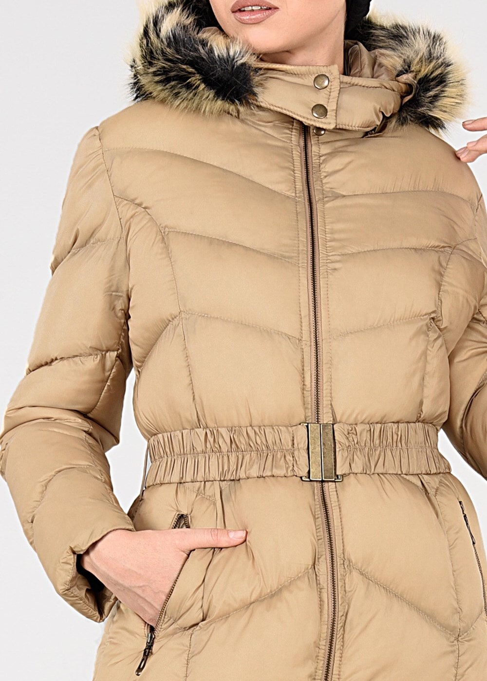 Tesettür giyim KAHVE PELUŞ KAPÜŞONLU ŞİŞME KABAN 9507 