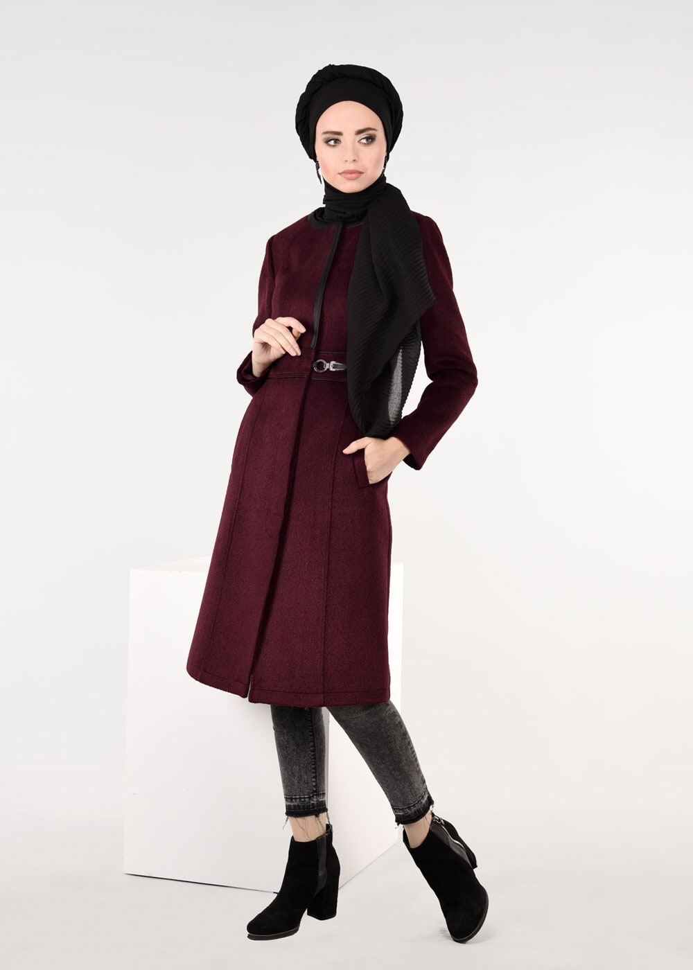 Tesettür giyim BORDO BİSİKLET YAKA BİYELİ KABAN 9522 