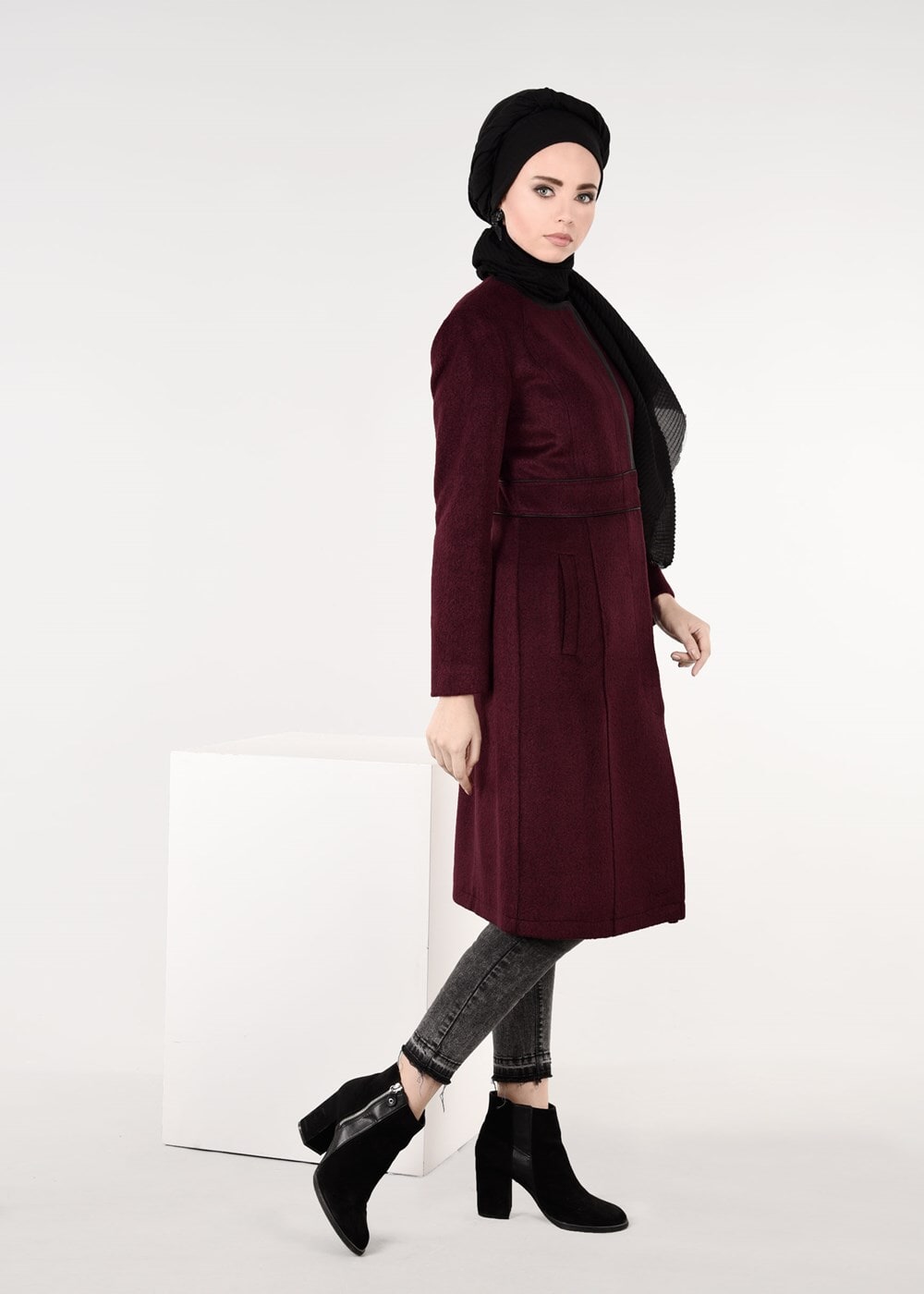 Tesettür giyim BORDO BİSİKLET YAKA BİYELİ KABAN 9522 
