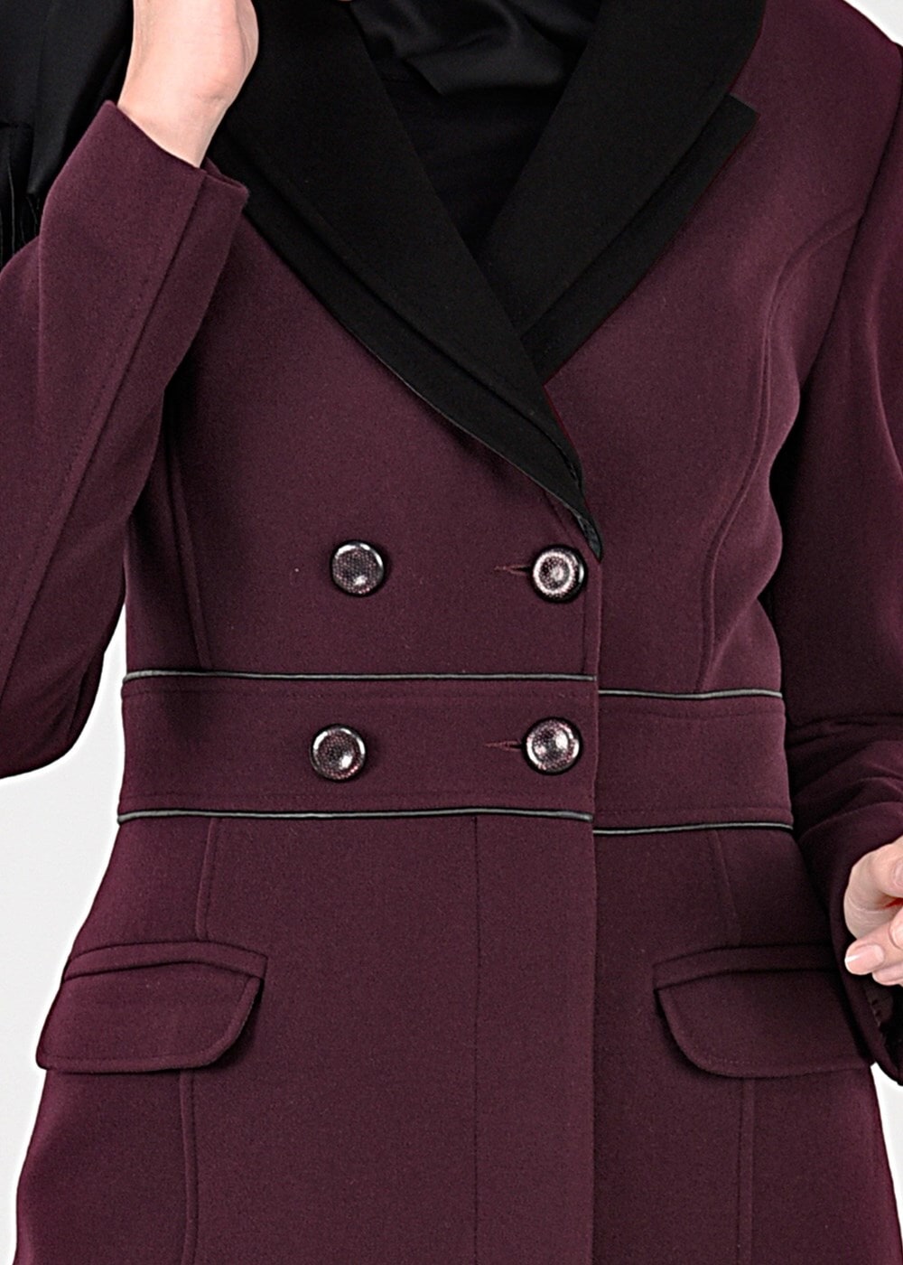 Tesettür giyim MÜRDÜM KRUVAZE DÜĞMELİ KABAN 9528 