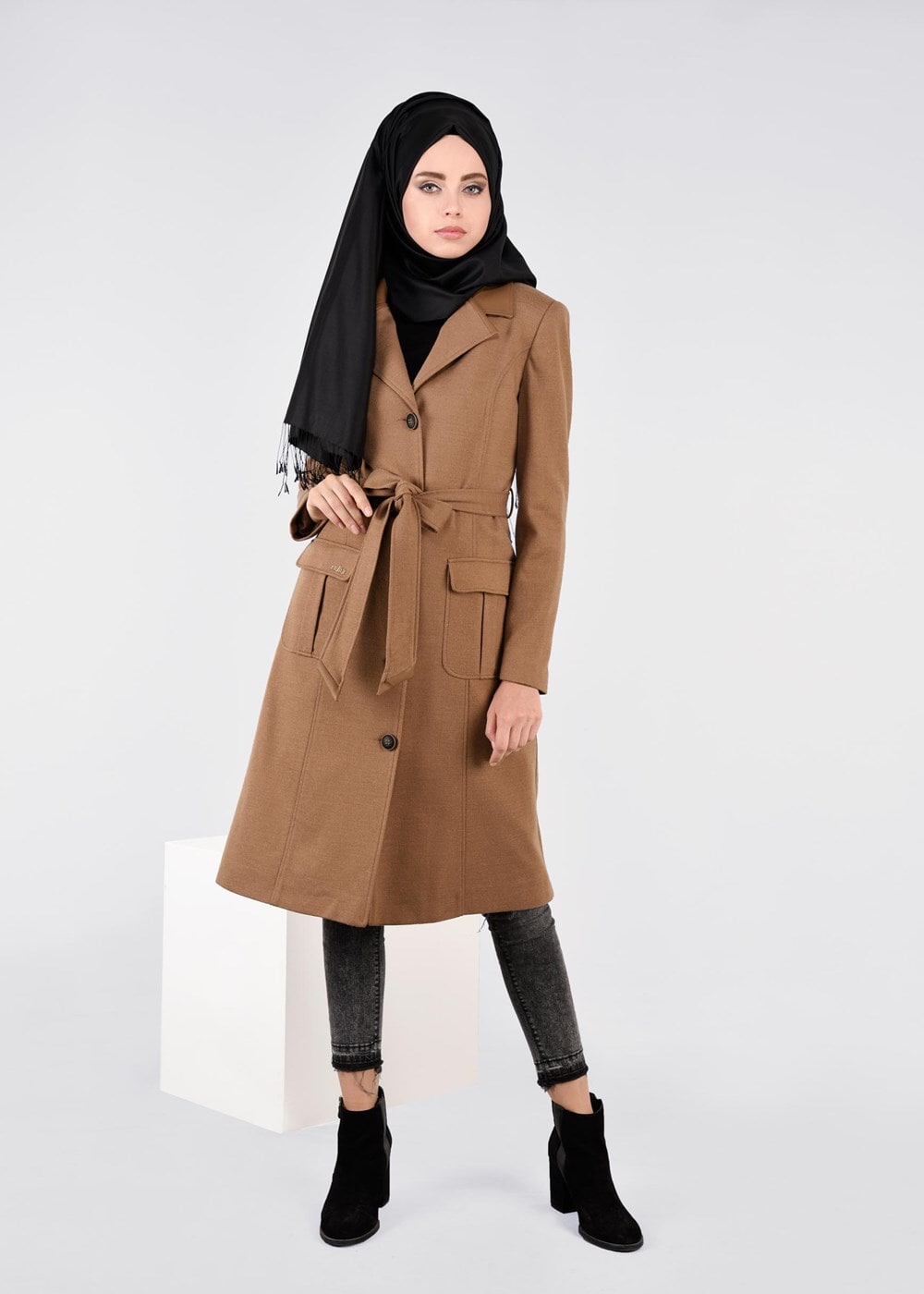 Tesettür giyim KAHVE BELİ KUŞAKLI KAŞE KABAN 9529 