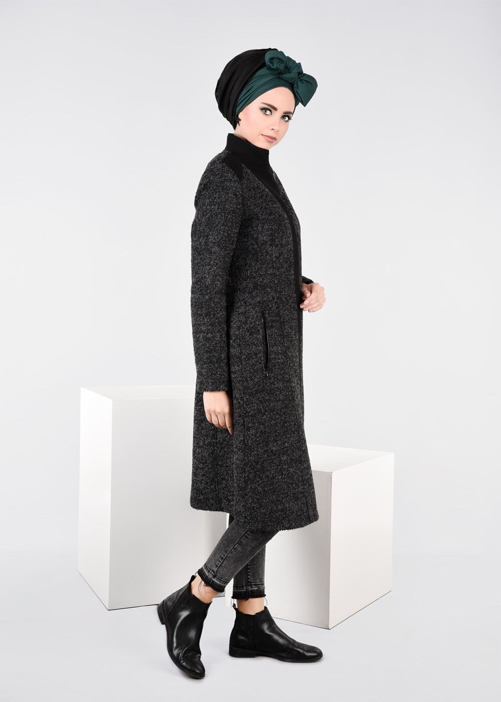 Tesettür giyim GRİ FERMUARLI KEÇE KABAN 9531