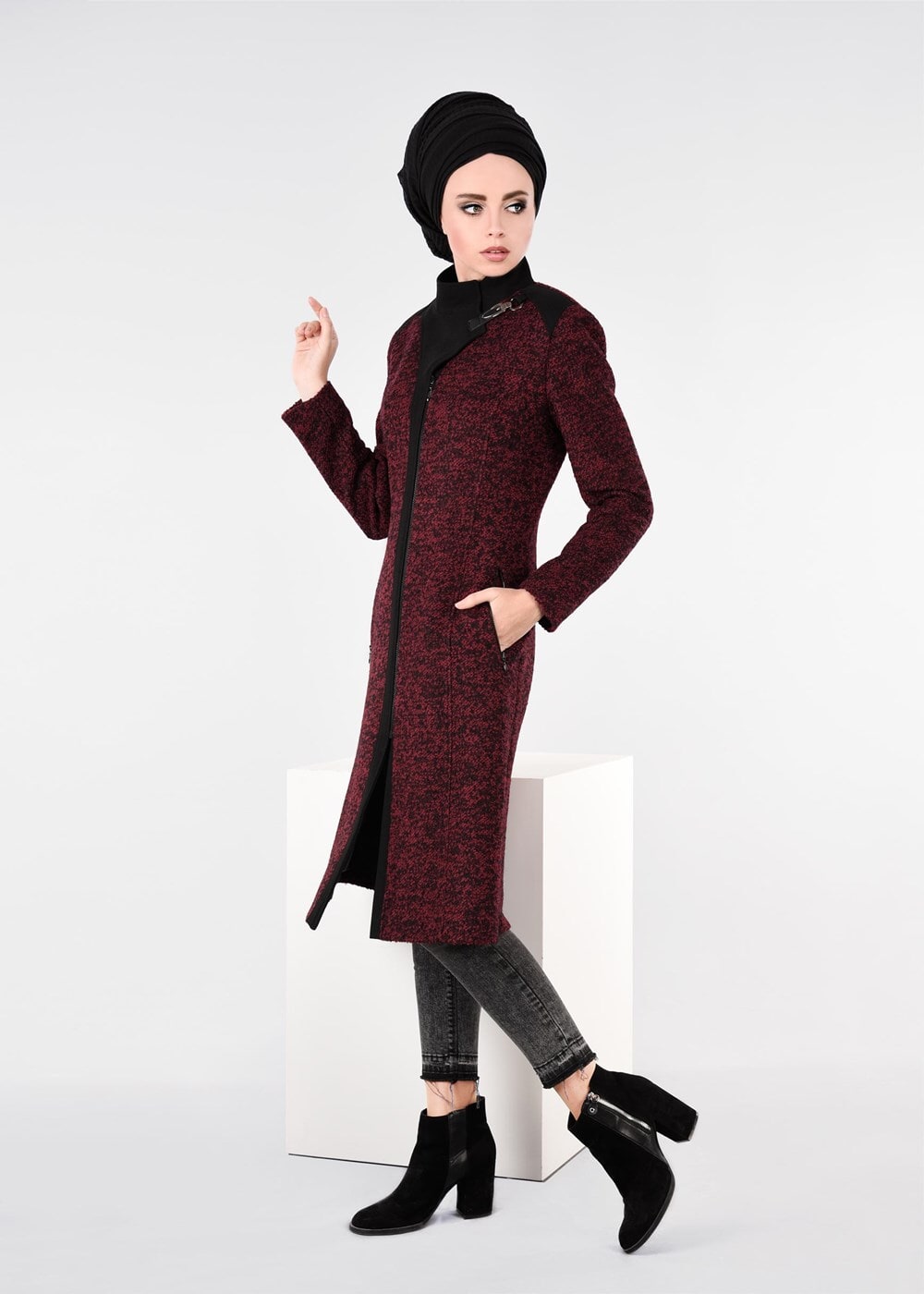 Tesettür giyim BORDO FERMUARLI KEÇE KABAN 9531