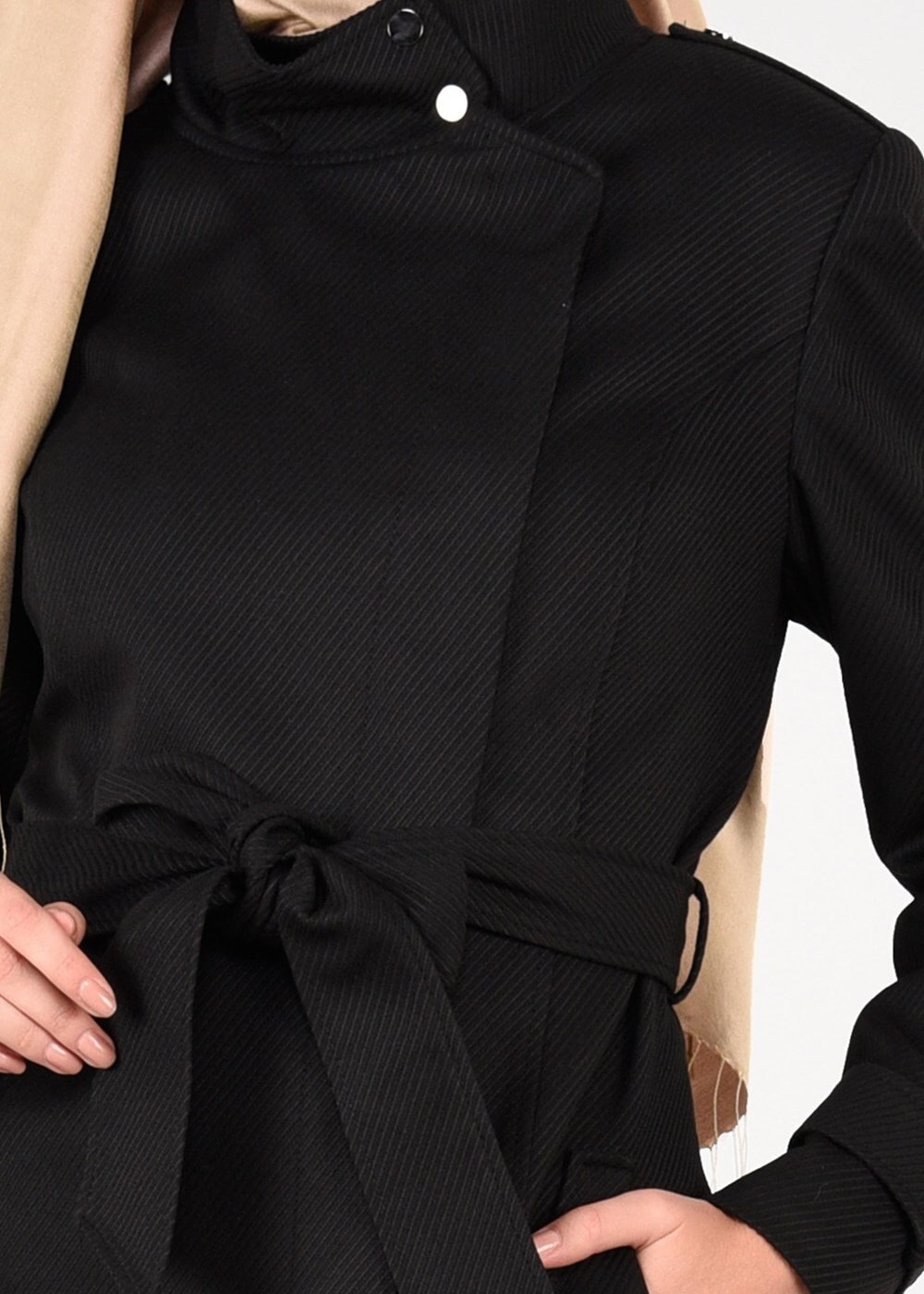 Tesettür giyim SİYAH BALIKÇI YAKA BELİ KUŞAKLI KABAN 9536 