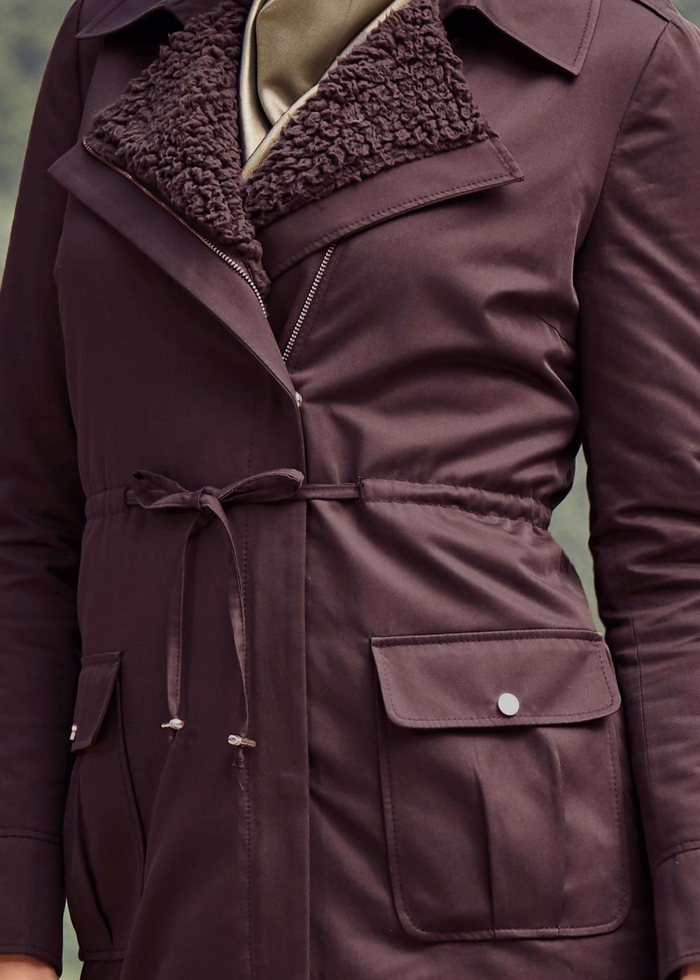 Tesettür giyim MÜRDÜM BELİ BÜZGÜLÜ CEPLİ KABAN 9541