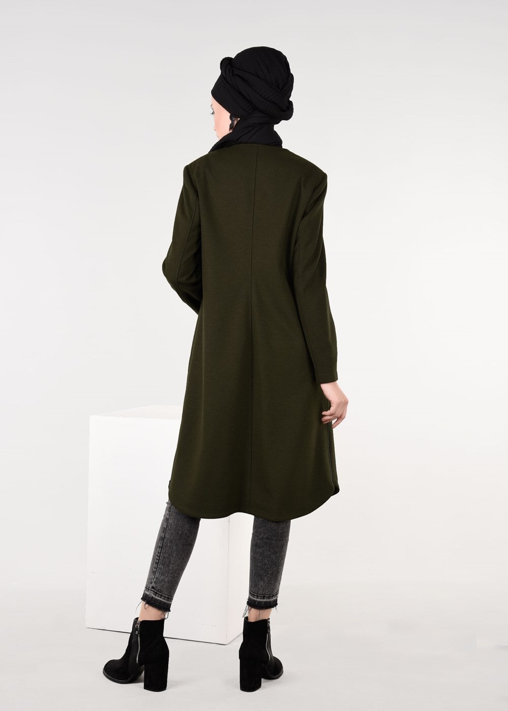Tesettür giyim HAKİ BİSİKLET YAKA KAŞE KABAN 9555 