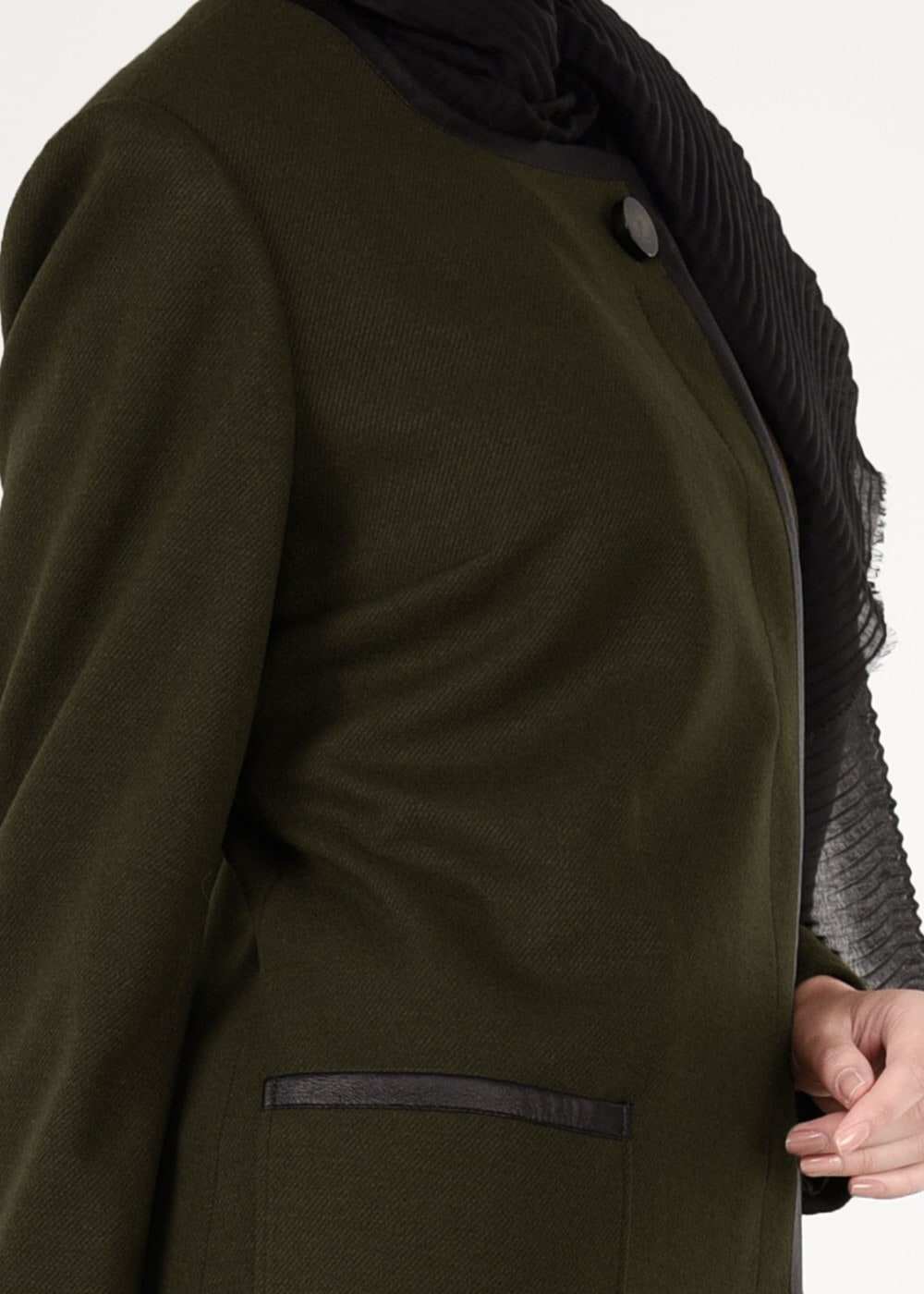 Tesettür giyim HAKİ BİSİKLET YAKA KAŞE KABAN 9555 