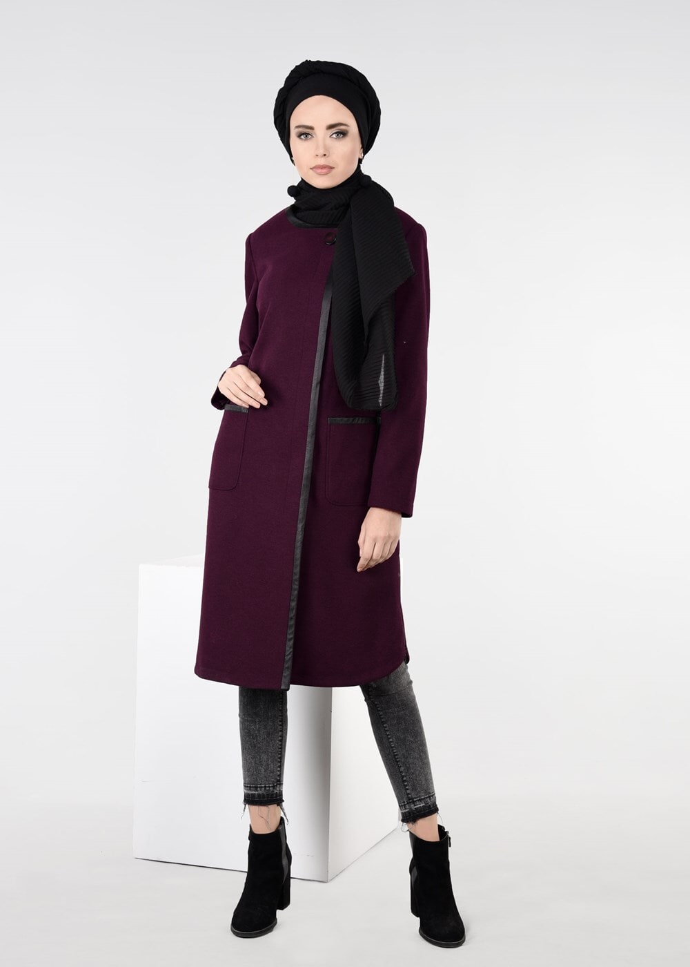 Tesettür giyim MÜRDÜM BİSİKLET YAKA KAŞE KABAN 9555 