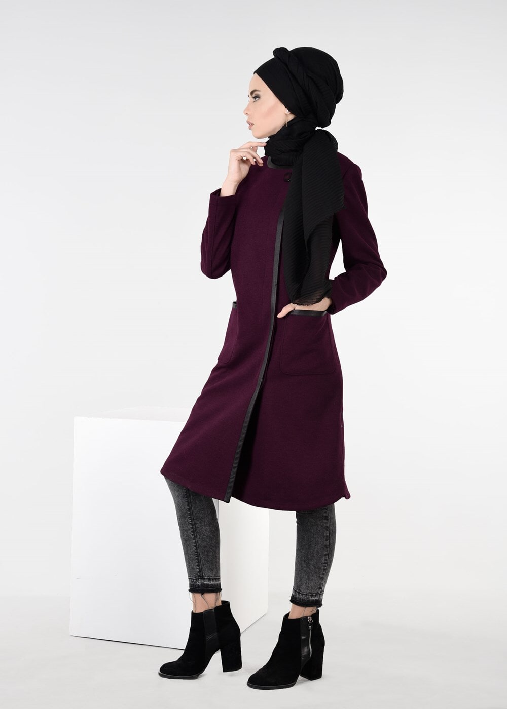 Tesettür giyim MÜRDÜM BİSİKLET YAKA KAŞE KABAN 9555 
