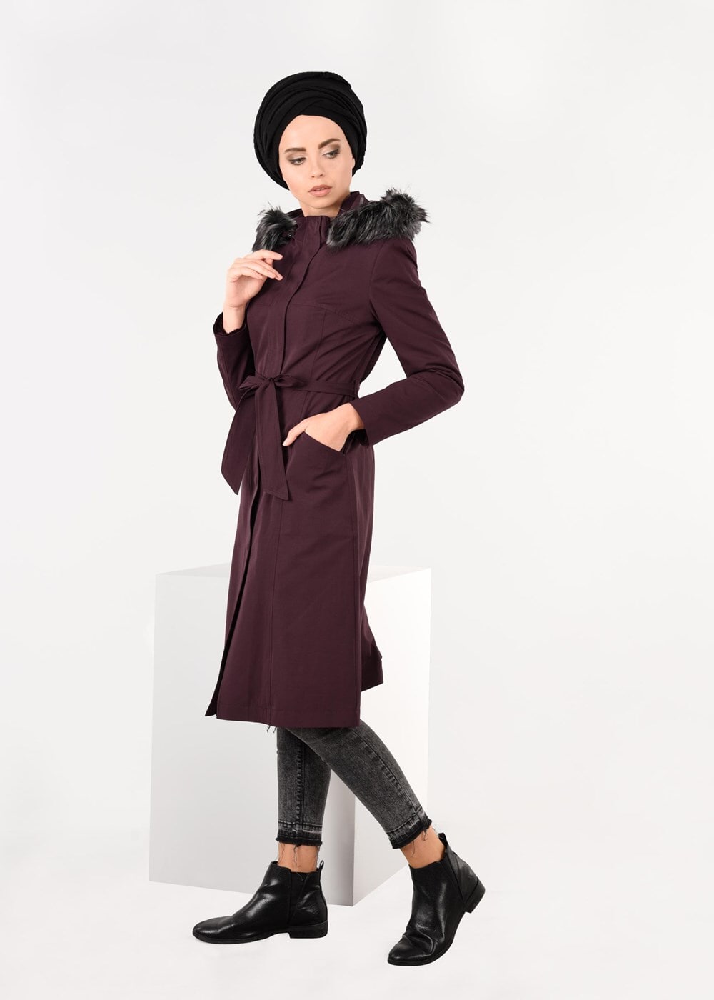 Tesettür giyim MÜRDÜM KAPÜŞONU KÜRKLÜ TORBA CEP KABAN 9559 