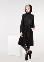Tesettür giyim SİYAH CEPLERİ FERMUARLI ÜST KISMI DESENLİ KABAN 9561