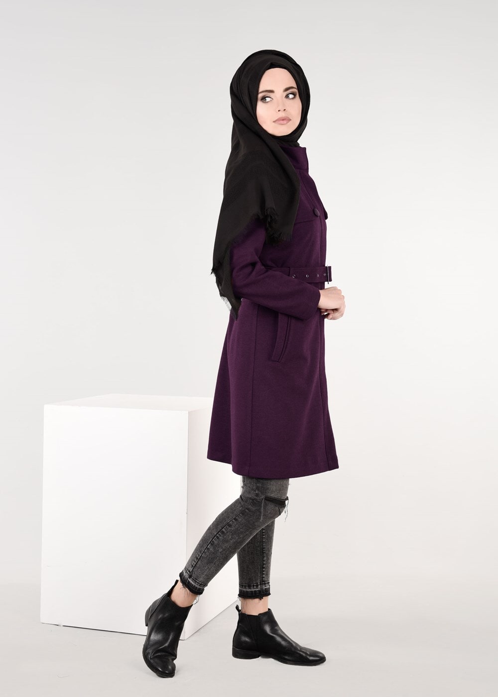 Tesettür giyim MÜRDÜM KEMERLİ APOLET DETAYLI KABAN  9584