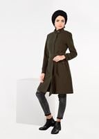 Tesettür giyim HAKİ CEPLİ KEMERLİ BALIKÇI YAKA KABAN 9585 