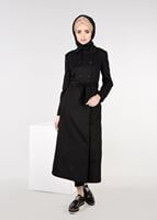 Tesettür giyim SİYAH KRUVAZE KEMERLİ DÜĞMELİ KABAN 9586 